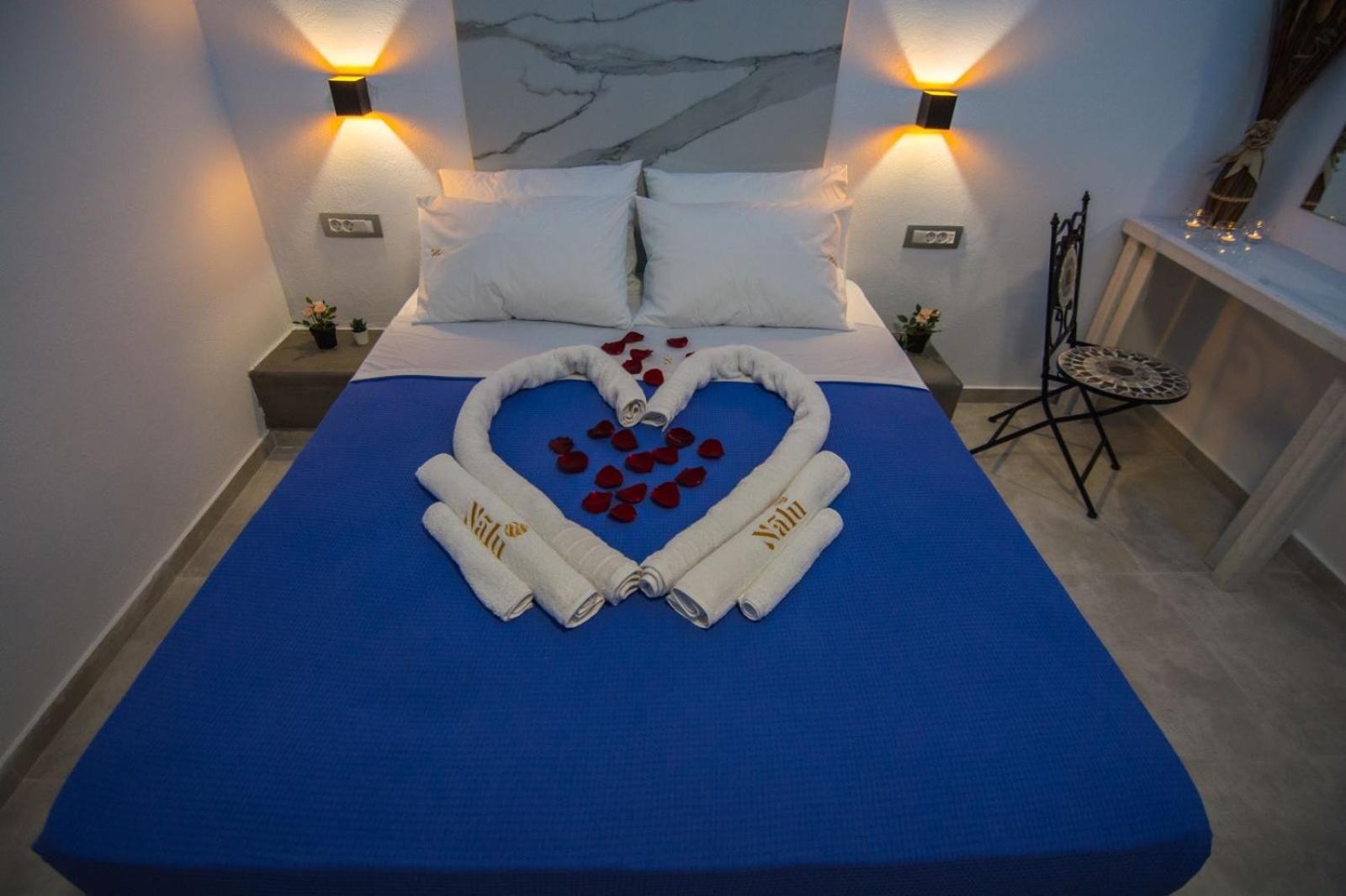 Nalu Suites Фира Екстериор снимка