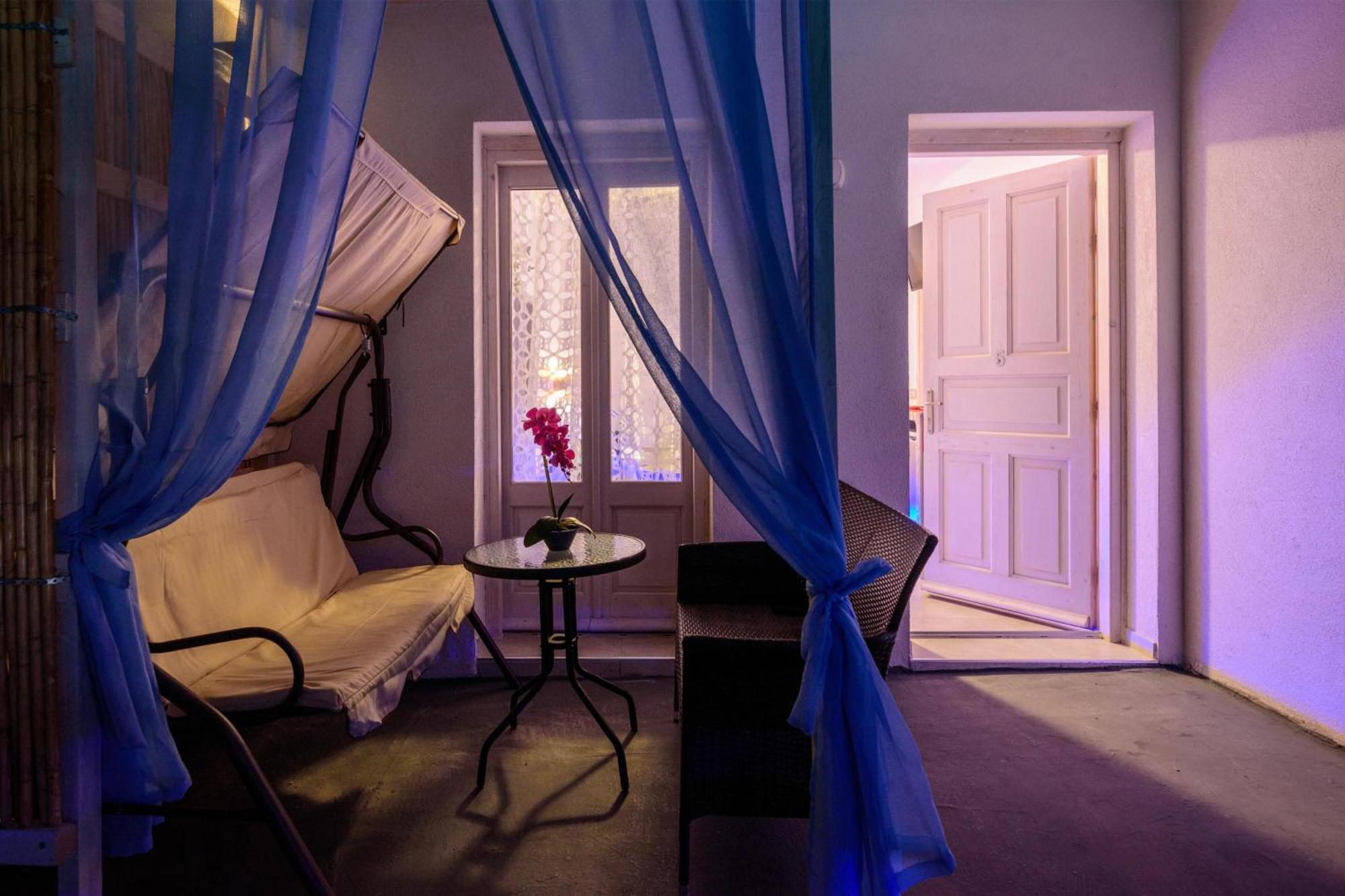 Nalu Suites Фира Екстериор снимка