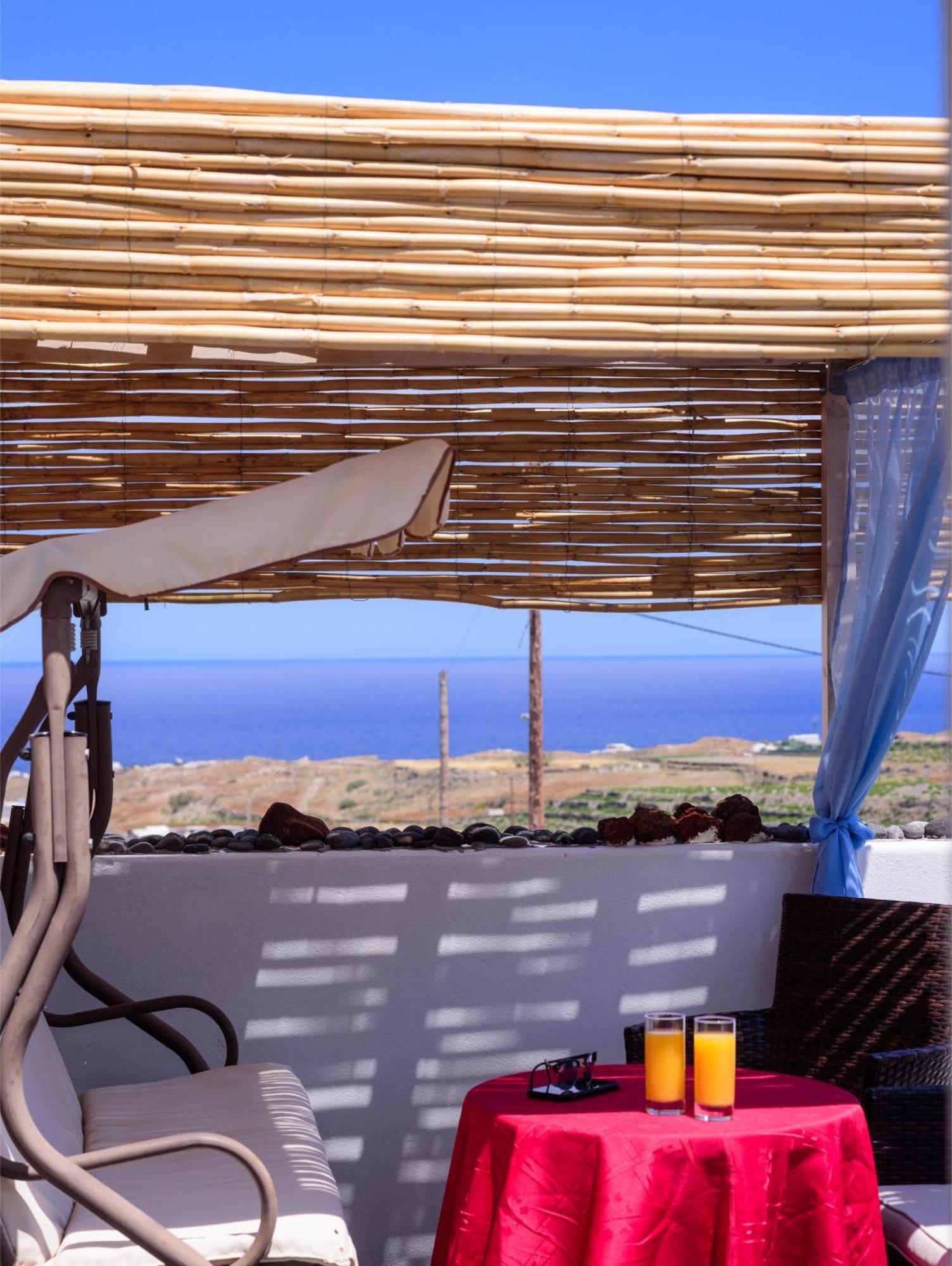 Nalu Suites Фира Екстериор снимка