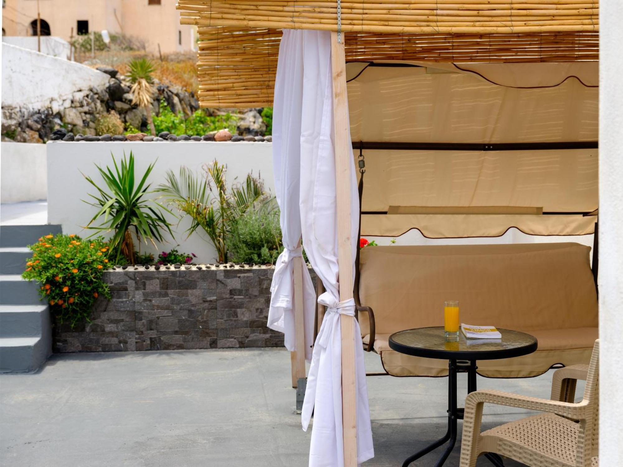 Nalu Suites Фира Екстериор снимка