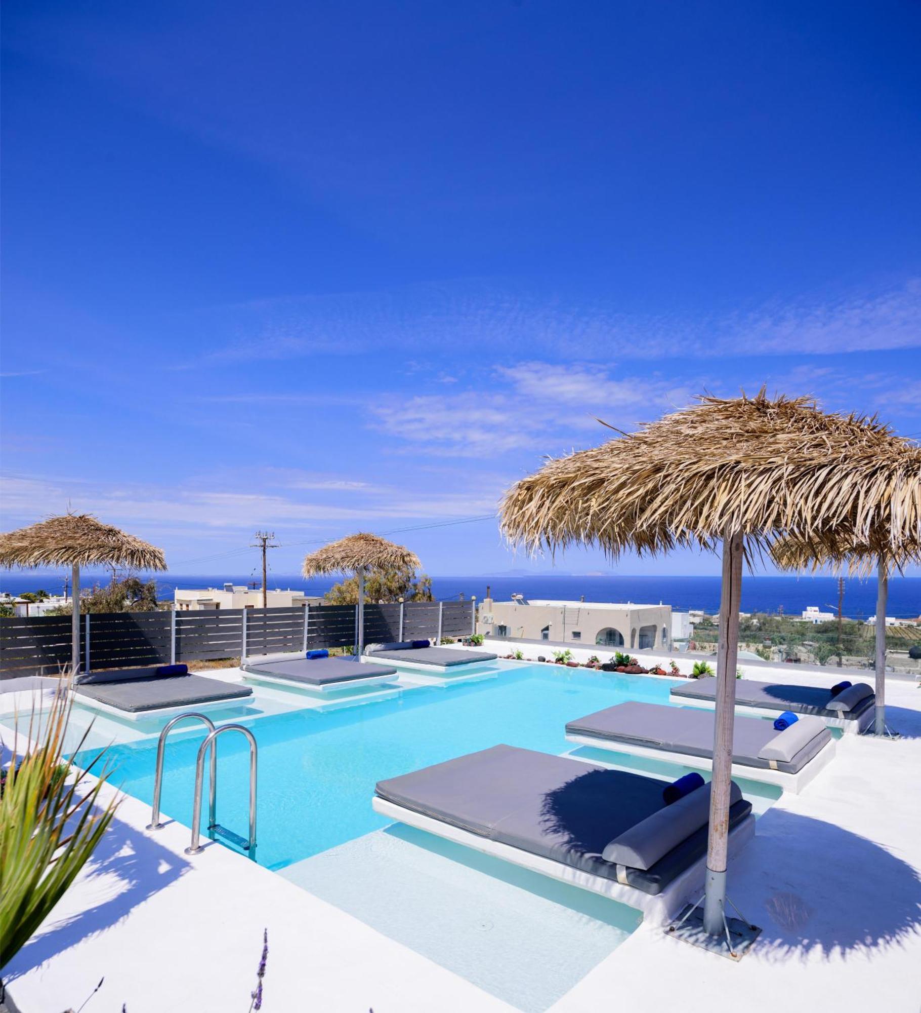 Nalu Suites Фира Екстериор снимка