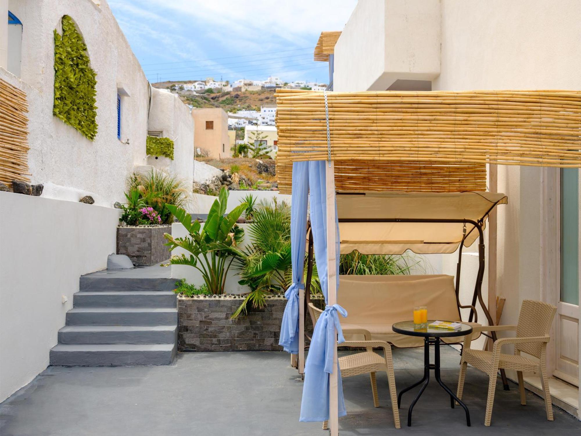 Nalu Suites Фира Екстериор снимка